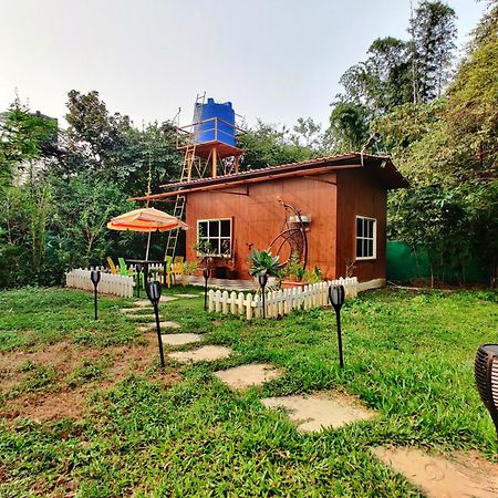 Crystal Springs Villa - A Picture-Perfect Retreat W Pool, Hammock, Gazebo Karjat Exterior photo