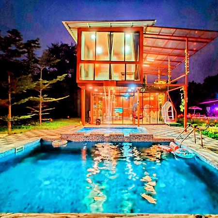 Crystal Springs Villa - A Picture-Perfect Retreat W Pool, Hammock, Gazebo Karjat Exterior photo