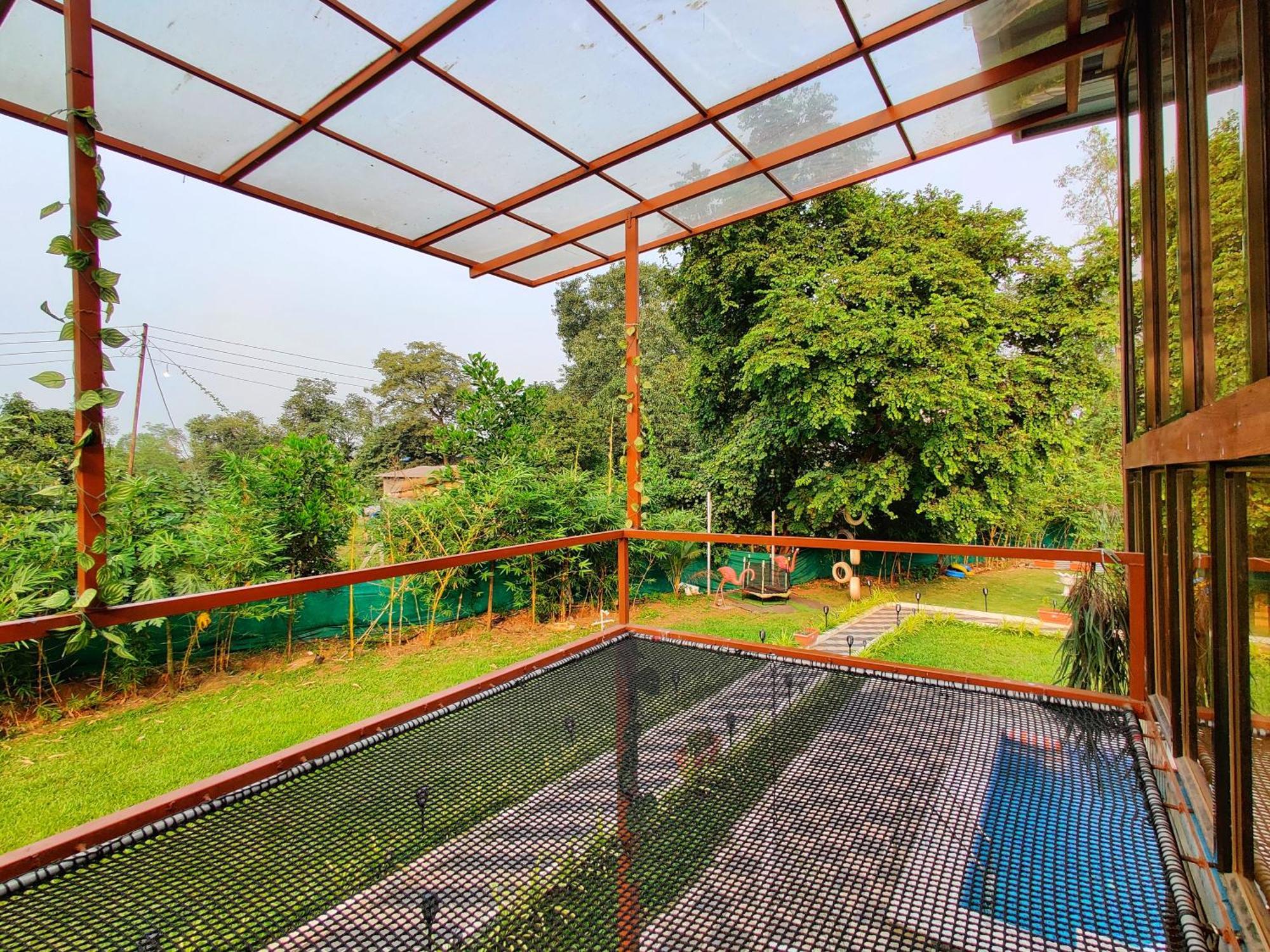Crystal Springs Villa - A Picture-Perfect Retreat W Pool, Hammock, Gazebo Karjat Exterior photo