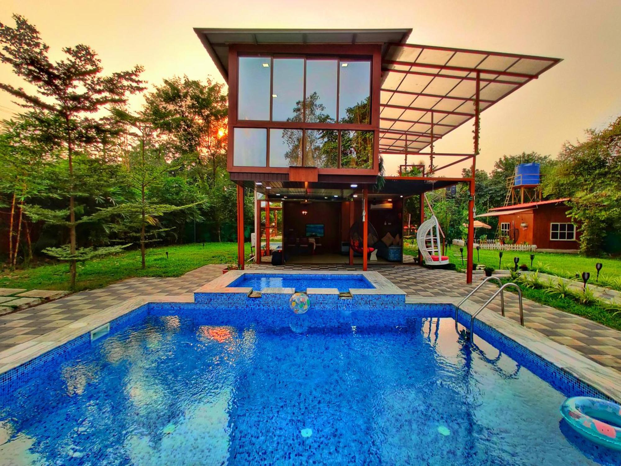 Crystal Springs Villa - A Picture-Perfect Retreat W Pool, Hammock, Gazebo Karjat Exterior photo