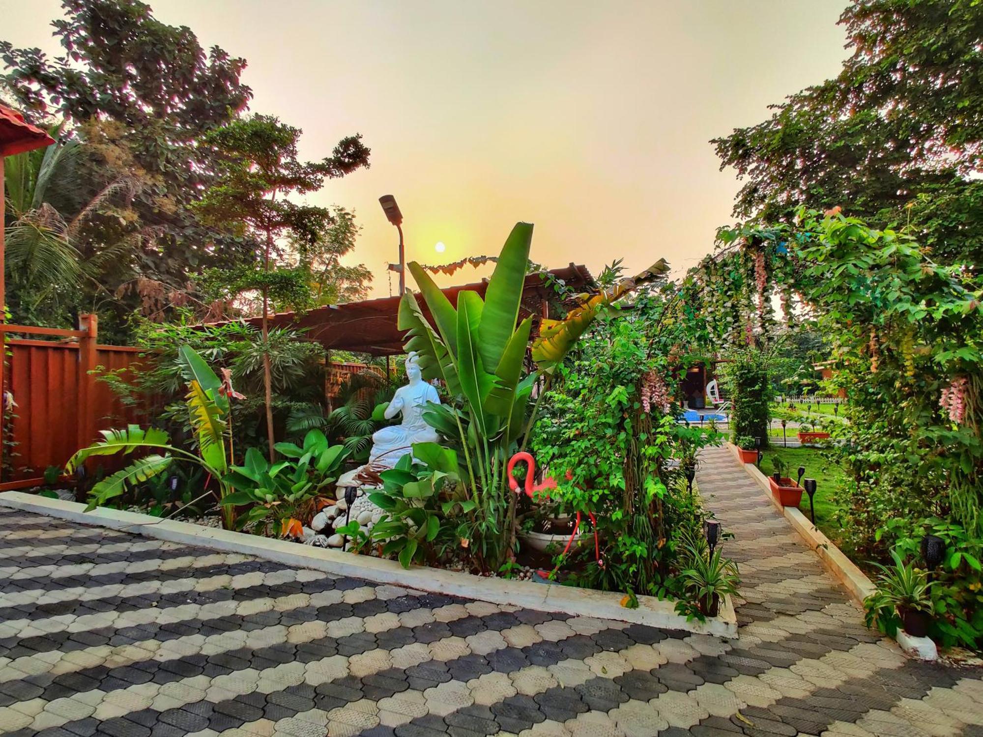Crystal Springs Villa - A Picture-Perfect Retreat W Pool, Hammock, Gazebo Karjat Exterior photo