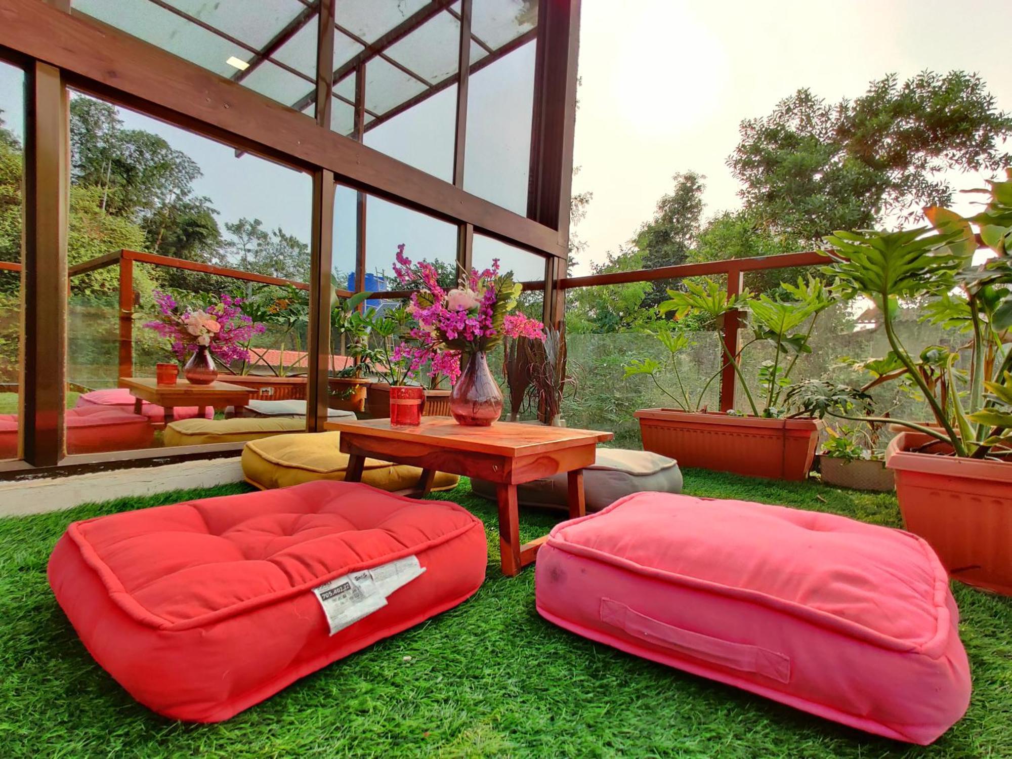 Crystal Springs Villa - A Picture-Perfect Retreat W Pool, Hammock, Gazebo Karjat Exterior photo